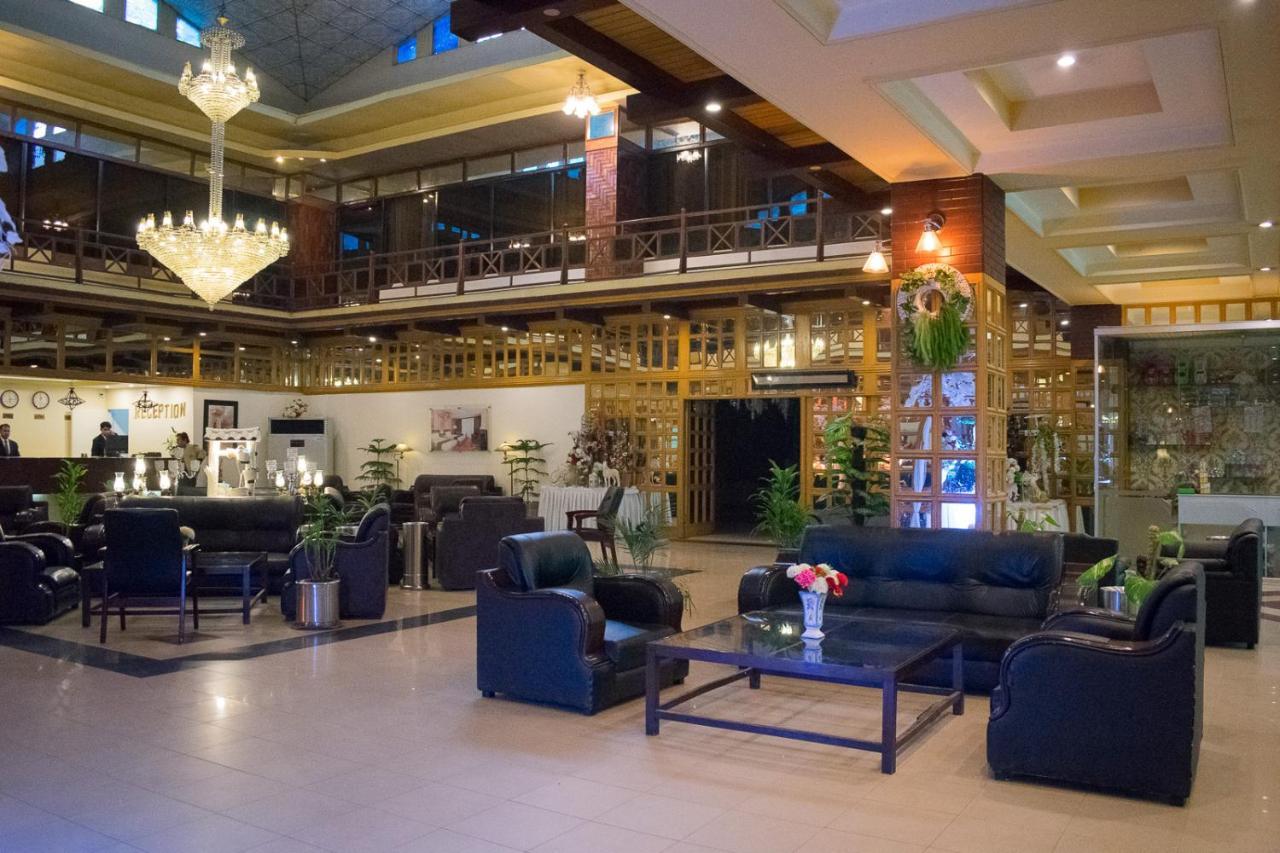 Hotel Royal Palace Равалпинди Екстериор снимка